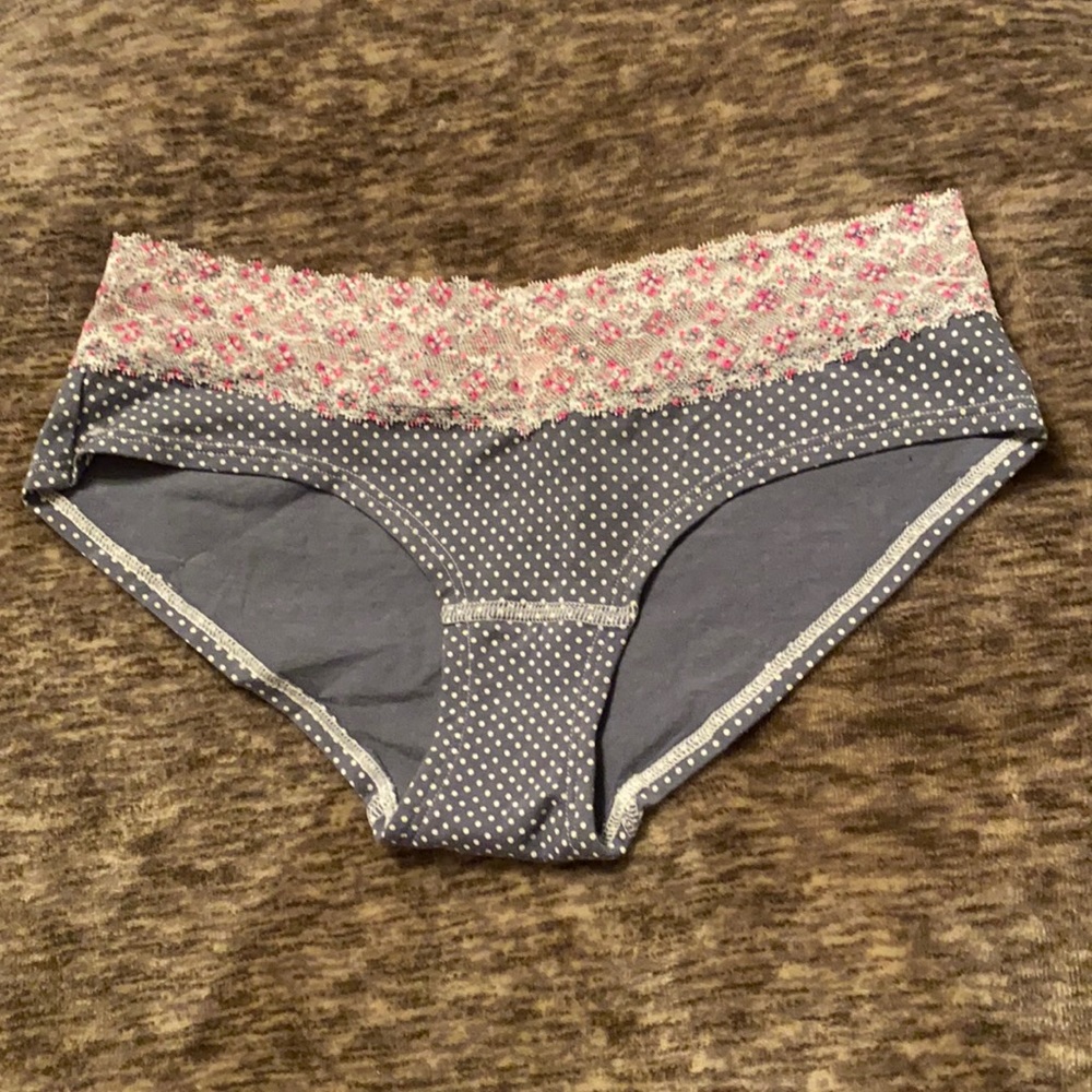 💕Vintage Victoria’s Secret Hiphugger Panty💕
